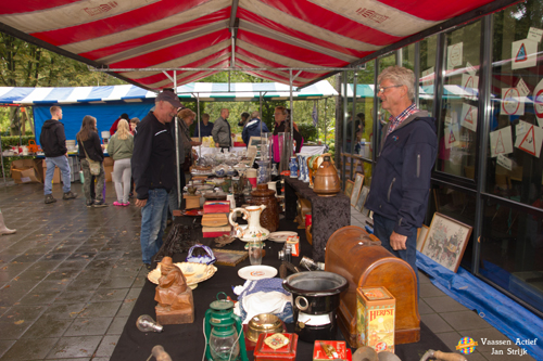Pleinmarkt bij de buurtvereniging Geerstraat