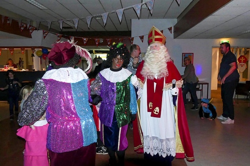 Video Sinterklaasdisco bij de Kouwenaar