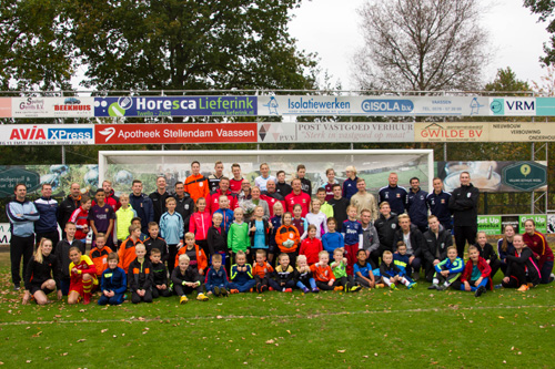 Jeugdvoetbalclinic Go Ahead Eagles bij vv Emst