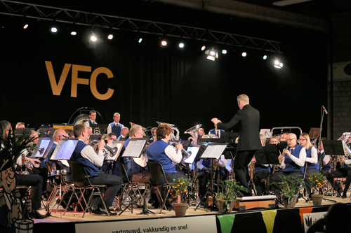 Vaassens Fanfare Corps geeft kleurrijk concert