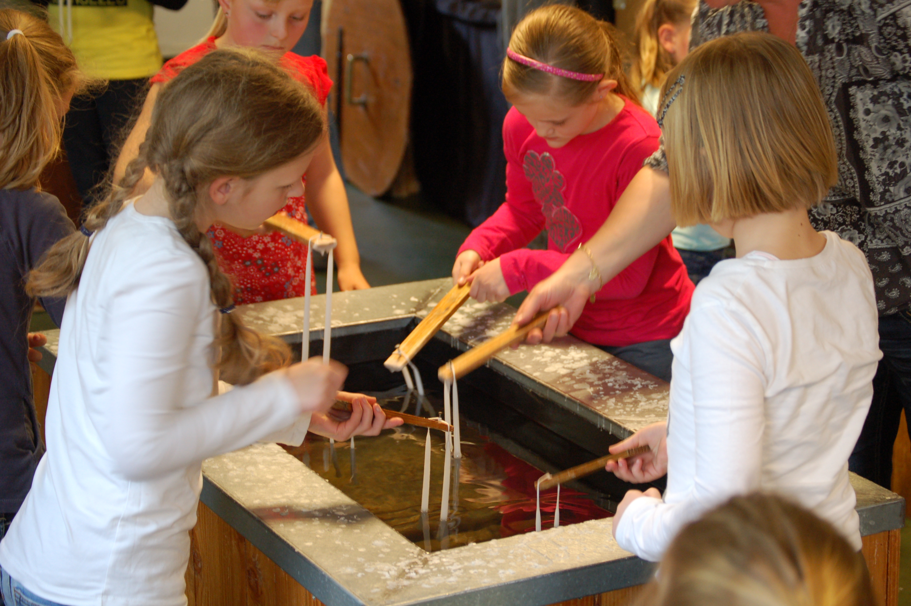 Nieuw kinderfeestje: kaarsen maken, zwemmen én eten