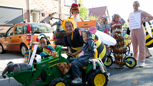 Optocht Emsterfeest in beeld!