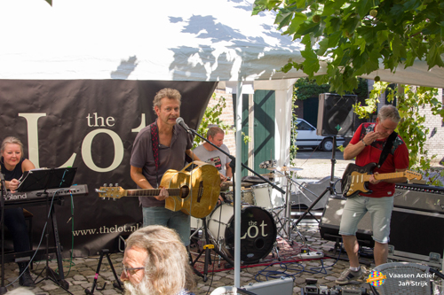Optreden The Lot bij Koffie- en Theehuys De Korenmolen
