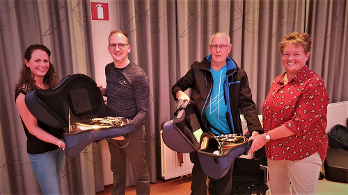 Nieuwe hoorns voor het Vaassens Fanfare Corps.