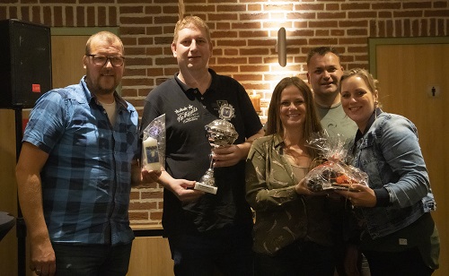 Gezellige tweede editie van Emster Popquiz bij ’t Smallert