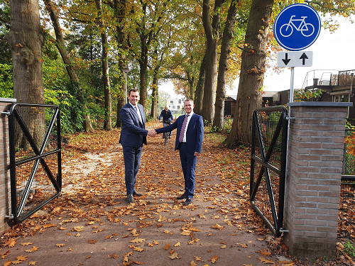 Nieuw fiets- voetpad Vulcanus