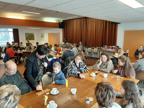 Geslaagde familiebingo Kouwenaar