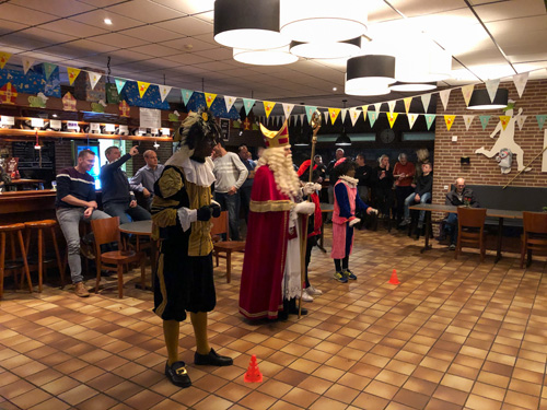 Sinterklaas op bezoek bij KCVO