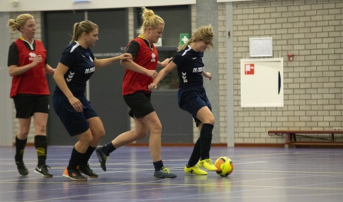 VIOS Vr1 tegen SV Vaassen Vr1 in de Koekoek