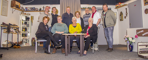 Toneelvereniging Burgerenk met het blijspel “Aalbers Antiek en Brocante”