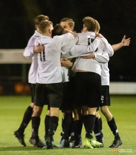 KCVO laat carnaval achter zich en wint van Helios met 5-1!