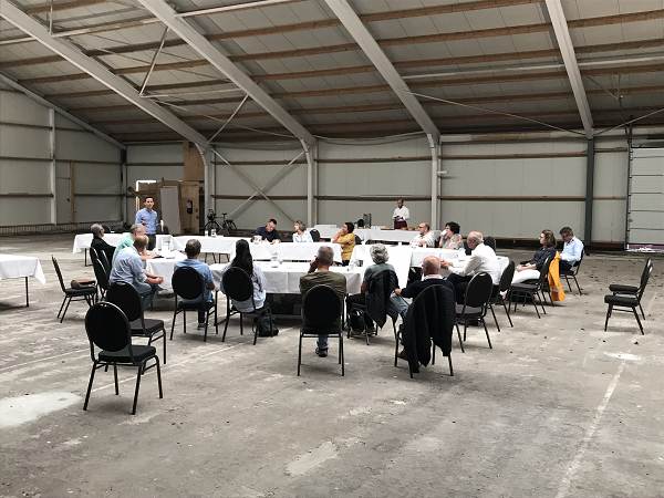 Opbouwende sessies in tennishal, SprenghenParc spreekt betrokken bewoners