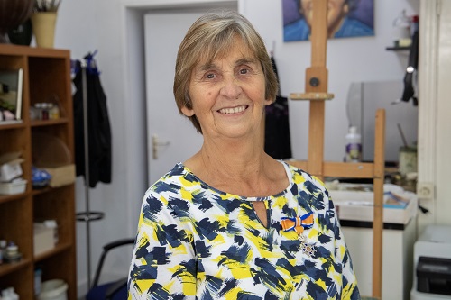 Burgemeester Tom Horn reikte afgelopen vrijdag de lintjes uit (Mevrouw Bottenburg)