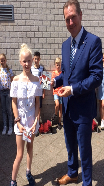 Uitreiking herinneringsster 75 jaar Vrijheid