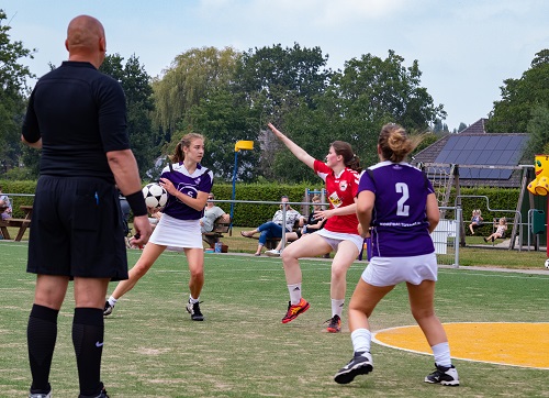Eerste oefenwedstrijd Selectie 2 van Regio ’72
