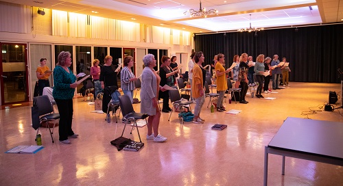 Vrouwen Popkoor Nenoni eindelijk weer live oefenen