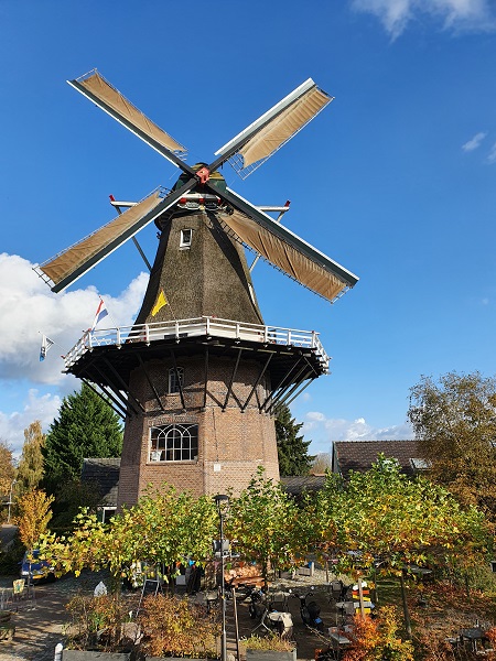 Daams’ Molen laat haar wieken draaien