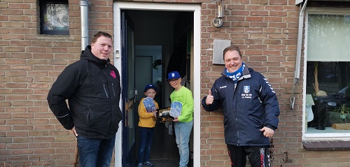 Prijsuitreiking SV Vaassen oliebollenactie