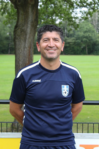 SV Vaassen verlengt contract met trainer Fethi Ozerdogan.