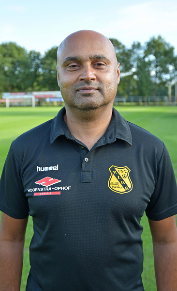 Maikel Amzand ook volgend seizoen hoofdtrainer c.s.v. VIOS