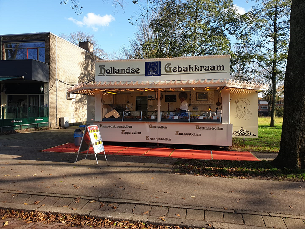 Eigenaren oliebollenkraam mogen voorlopig blijven
