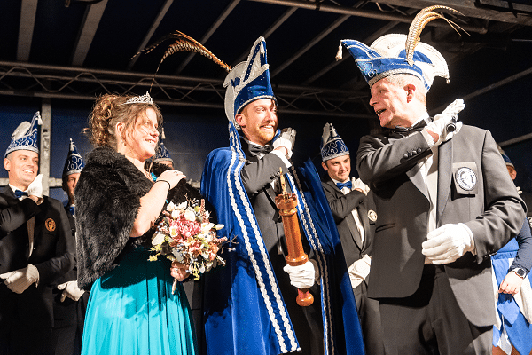 De Rossumdaerpers hervat met dubbele presentatie Prinsenparen