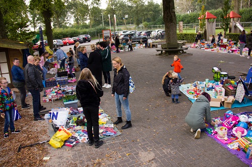Kleedjesmarkt Geerstraat