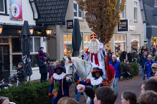 Intocht Sinterklaas in Vaassen