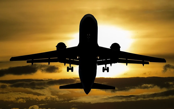Oproep gemeenten: maak een pas op de plaats bij Lelystad Airport