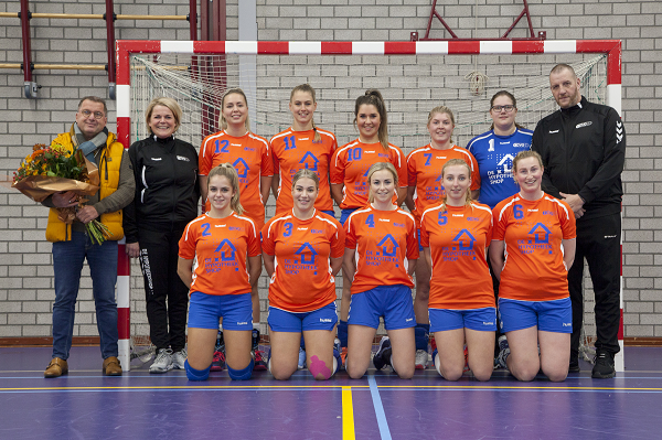 CVO Vaassen Dames 1 in het nieuw