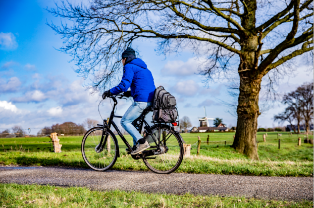 Colleges Apeldoorn en Epe nemen besluiten over vlotte en veilige fietsroute F50