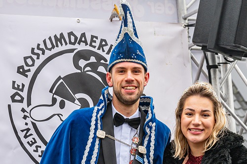 Prins Gertjan I en Prinses Eline I zijn nieuwe heersers der Rossumdaerpers