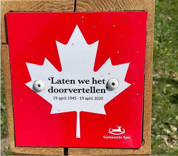 Monument ter ere van Canadese bevrijders geplaatst