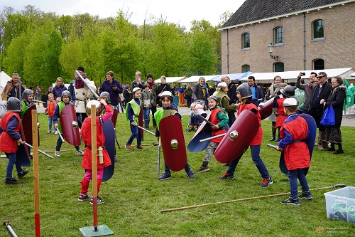 Middeleeuws festijn bij de Cannenburch