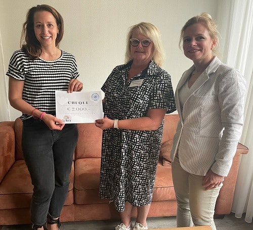 Ladies’ Circle Epe overhandigt cheque á 2.000 euro aan Hospice Casa Vera