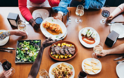 Samen eten in Huis van de Buurt Hezebrink