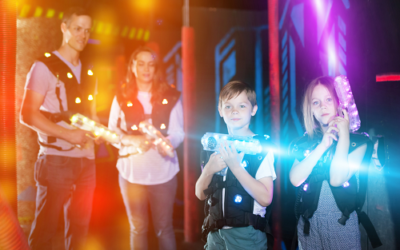 Lasergamen met jonge mantelzorgers