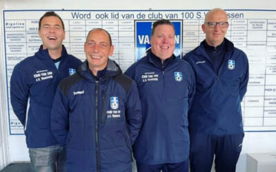 Nieuwe outfit voor trainers en leiders SV Vaassen