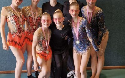 Tweemaal goud in Scheemda voor Sportacrobatiek Vaassen