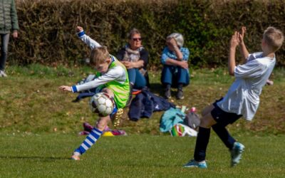 Autoschadebedrijf de Wilde schoolvoetbaltoernooien 2025 van start.