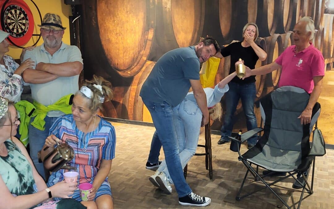 Toneelgroep DINDOA komt op de planken met “Bingo op de camping”!
