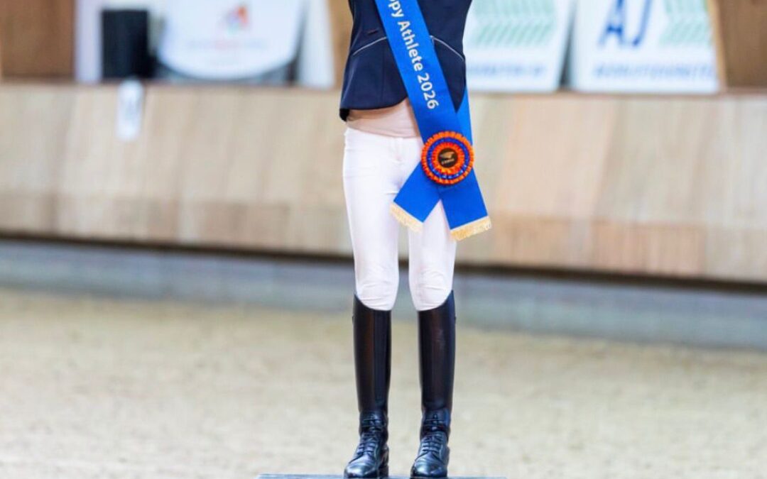 Liz ten Have brons en Happy Athlete prijs op NK dressuur pony’s