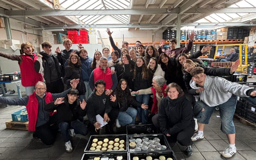 Internationale Rotary-studenten helpen Voedselbank Vaassen Epe Heerde & omgeving