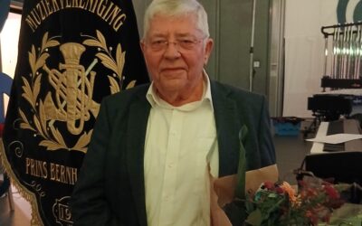 Jubilaris gehuldigd tijdens geslaagd Winterconcert Prins Bernhard Emst!