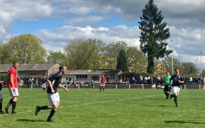 V.v. Emst 1 pakt cruciaal punt in Rheden tegen de plaatselijk SC na middag vol passie en strijd.