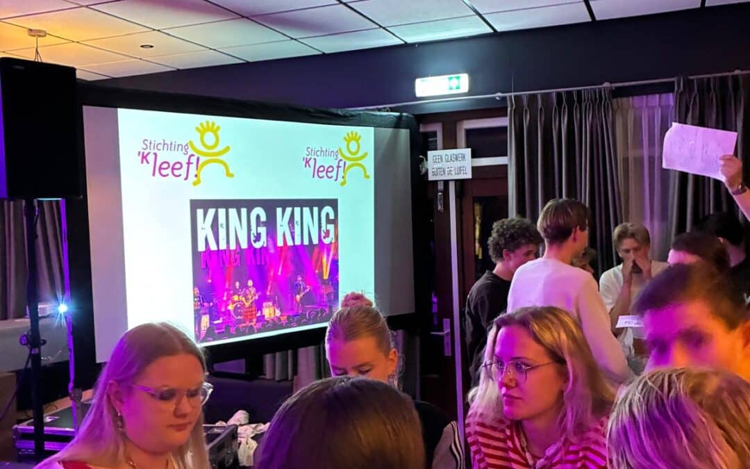 KCVO’ers genieten van gezellige popquiz voor het goede doel in Apeldoorn