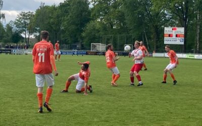 Houdini-act in Emst: v.v. Emst 1 stunt tegen kampioen RKSV Driel 1 en handhaaft zich in de 4e klasse!